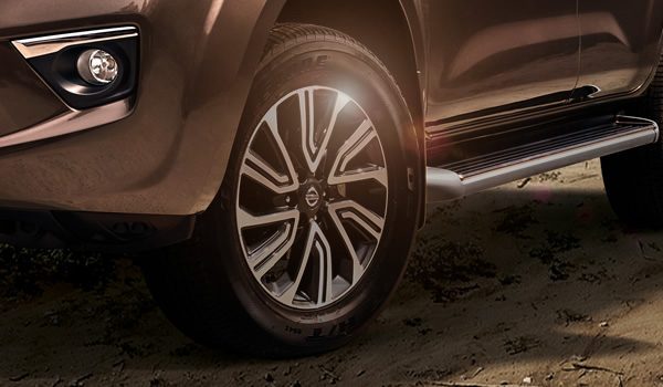Bánh xe hợp kim 18 "